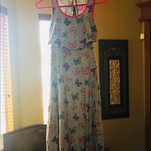 Long butterfly sleeveless dress